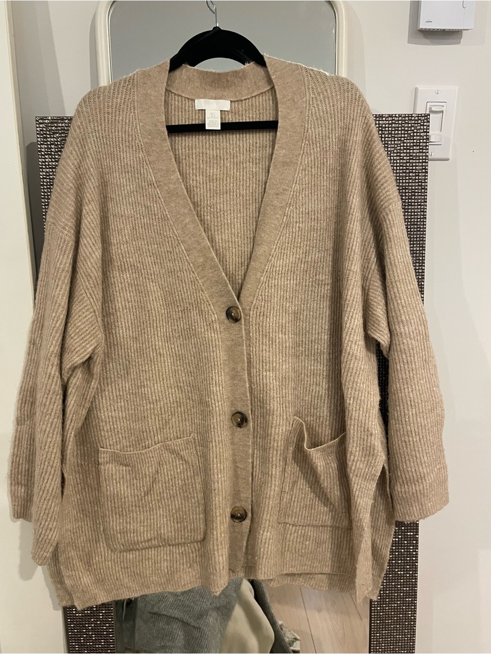 H&M Neutral Beige Ribbed Button Cardigan - Picture 3 of 3
